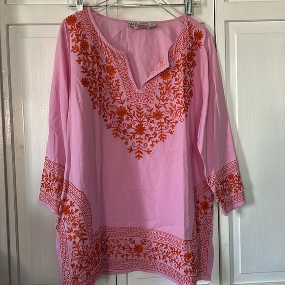 Gretchen Scott Designs Pink and Orange Embroidered Tunic - Size M - Picture 10 of 10